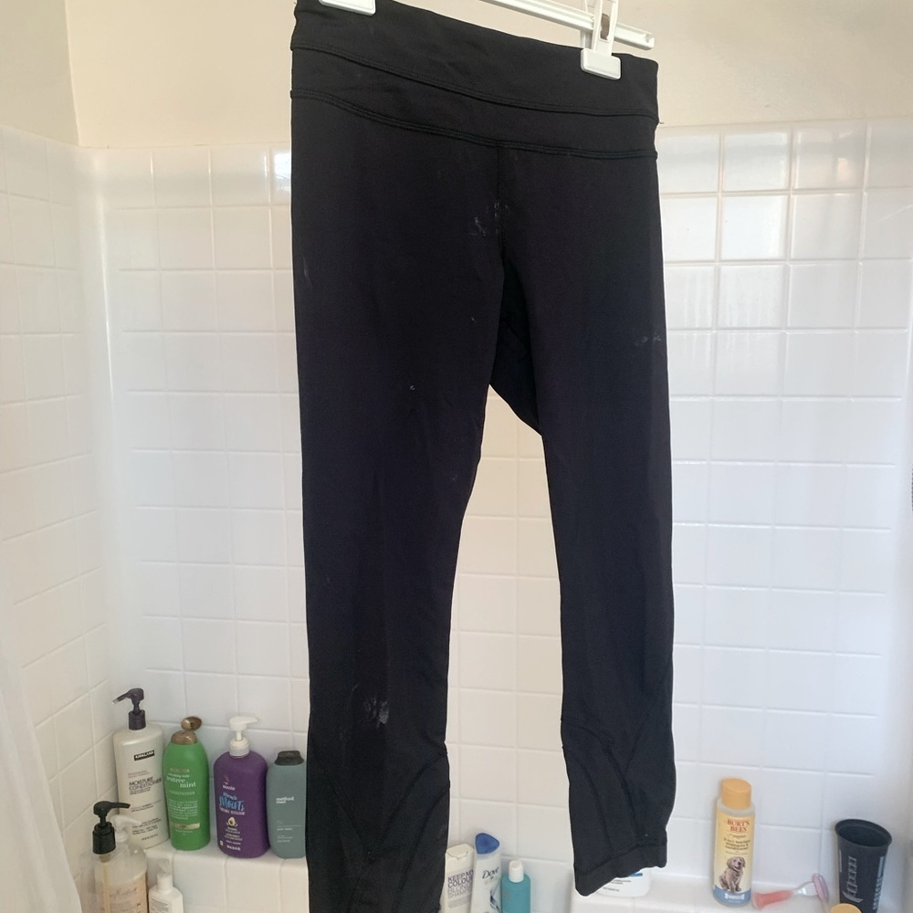 Womens size 4 lululemon 3/4 compression leggings